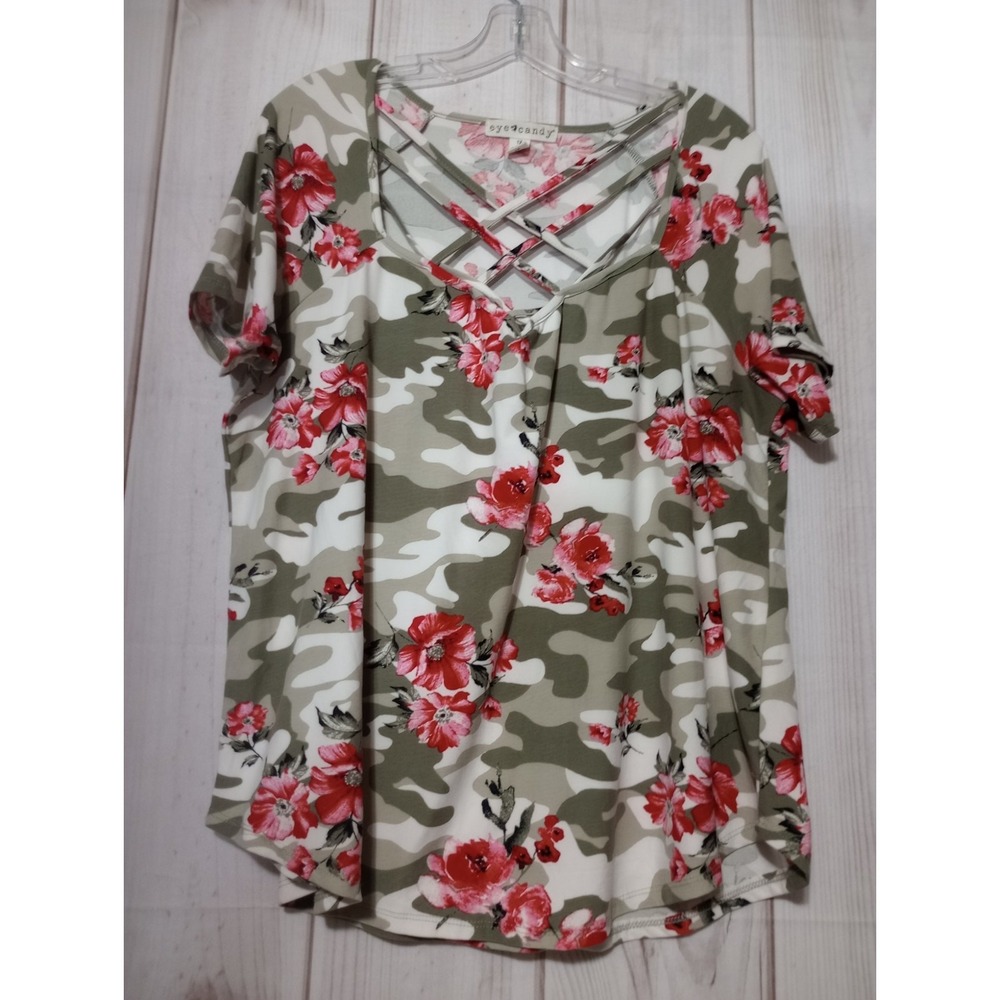 Eye Candy Womens 1X Camo Floral Crisscross Neck Short Sleeve Top Green Pink